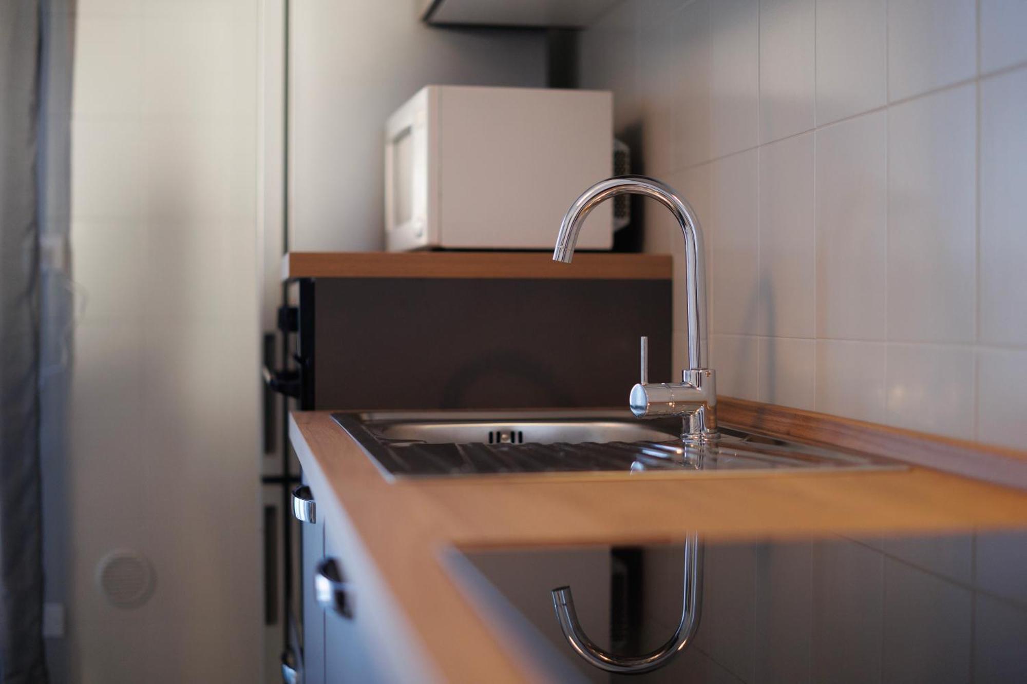 Ferienwohnung Atticoderossi A 500Mt Da Stazione&Centrostorico Bari Exterior foto